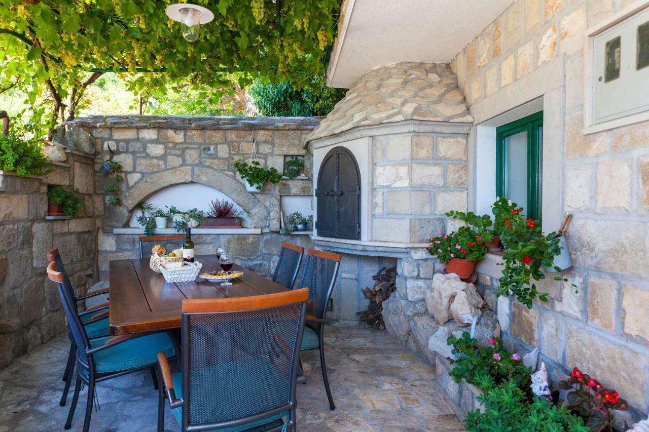Holiday Home Lavanda Grubisic Tucepi Luaran gambar